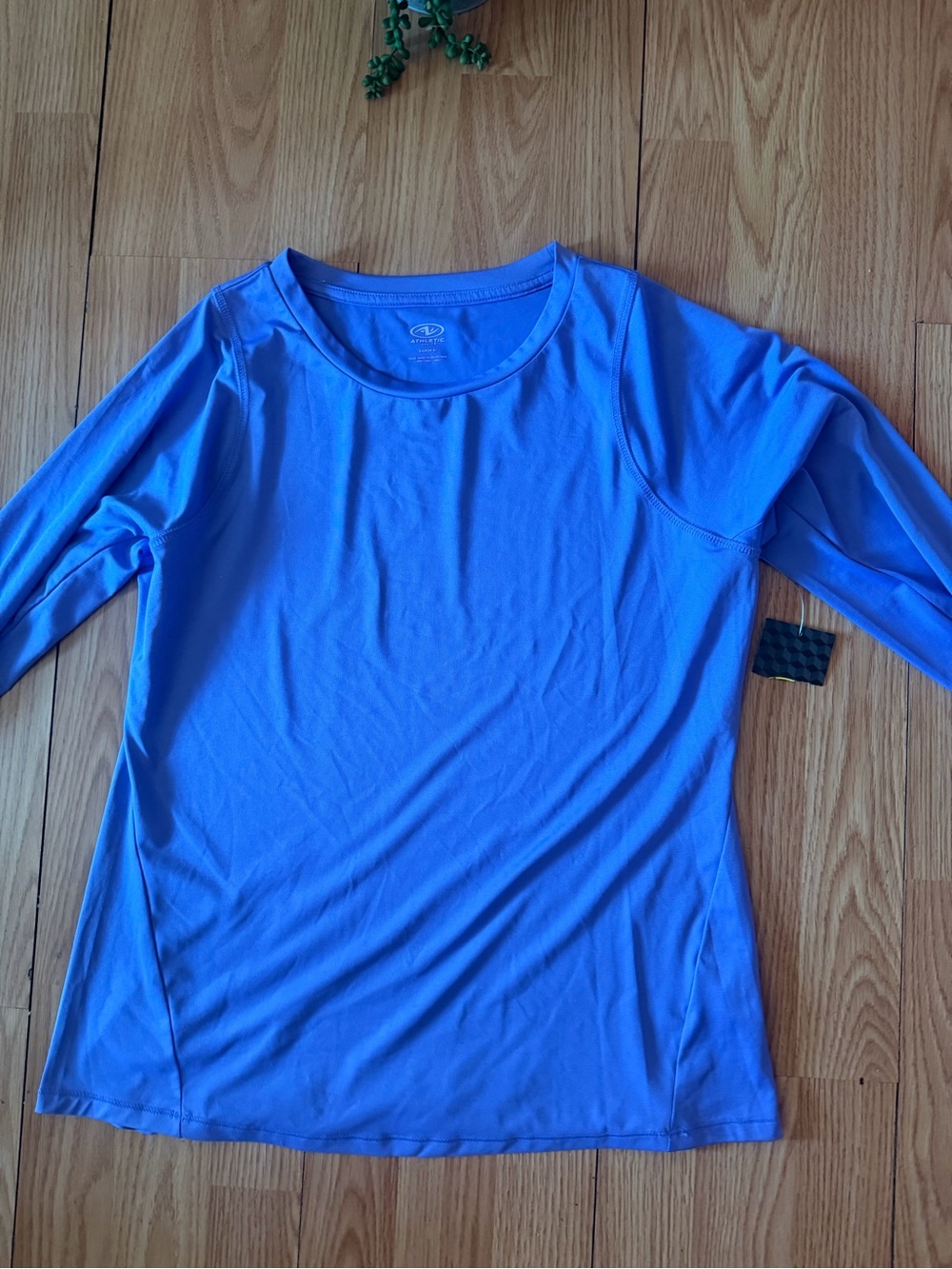 Athleta women's purple long-sleeve stretch crew-neck t-shirt, size S 4-6